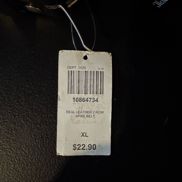 Hot Topic Black Spiked Belt - Picture 2 of 2